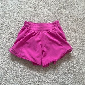 Lululemon Hotty Hots Low Rise 4” Sonic Pink Size 0